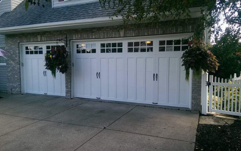74 Garage Door — Garage door supplier in Davenport