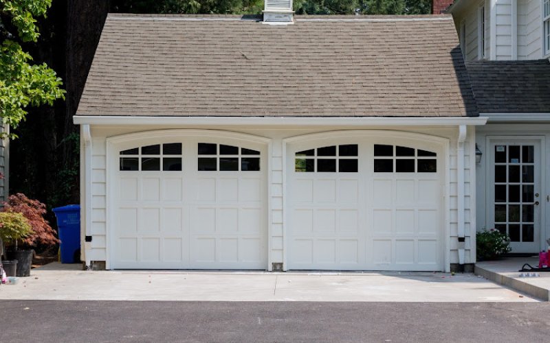 Pacific Overhead Door — Garage door supplier in Portland