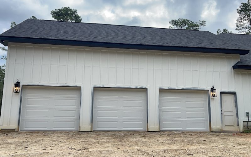 Alvarez Garage Door Service — Garage door supplier in Tallahassee